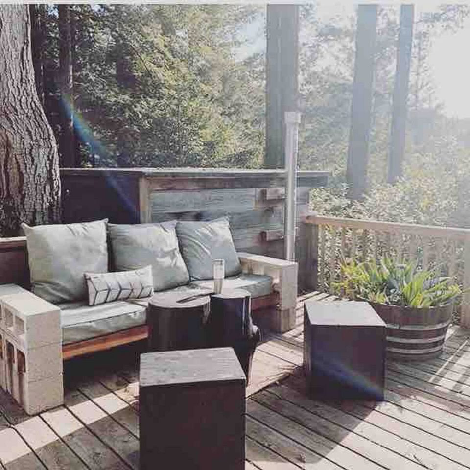 Charming Cabin Rental with a Hot Tub Ideal for a Weekend Getaway from San Francisco