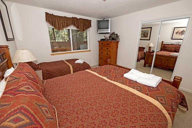 Cabins (United States of America, South Lake Tahoe, California)