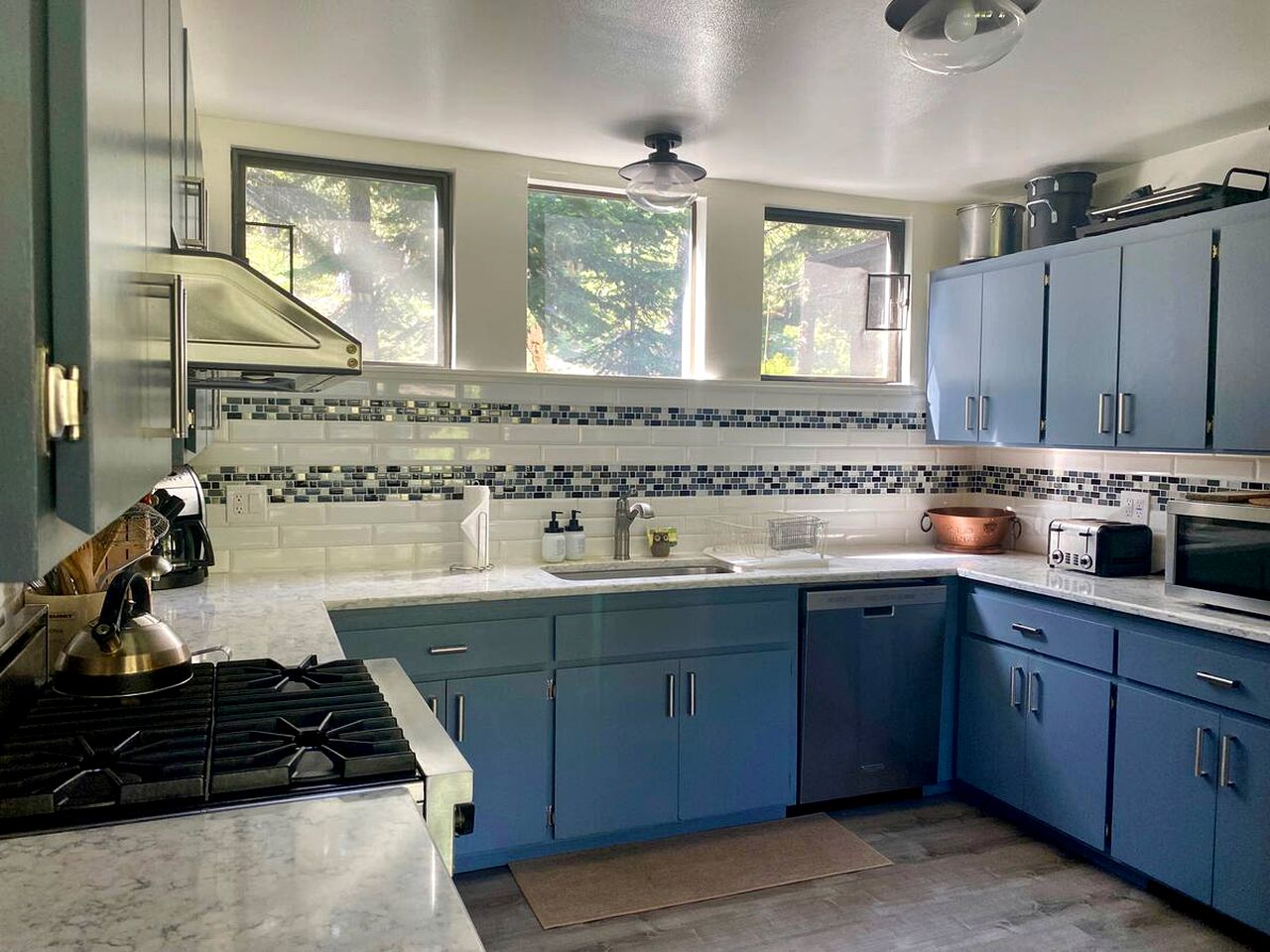 Spacious Chalet Rental in Alpine Valley for a Weekend getaway in California