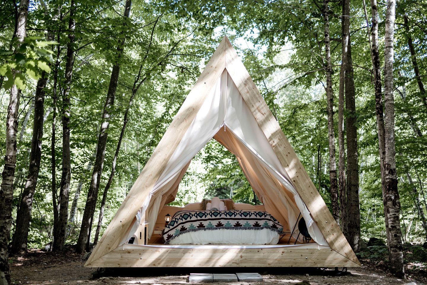 Amazing Safari Tent Close to Lake in North Woodstock, New Hampshire