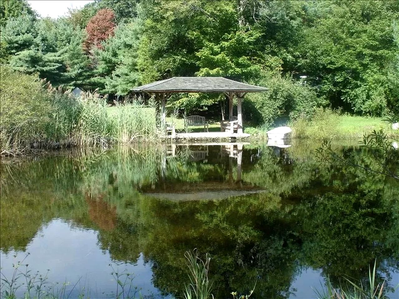 Secluded Cottage Rental with a Heated Pool in Red Hook for Family Getaways in New York State