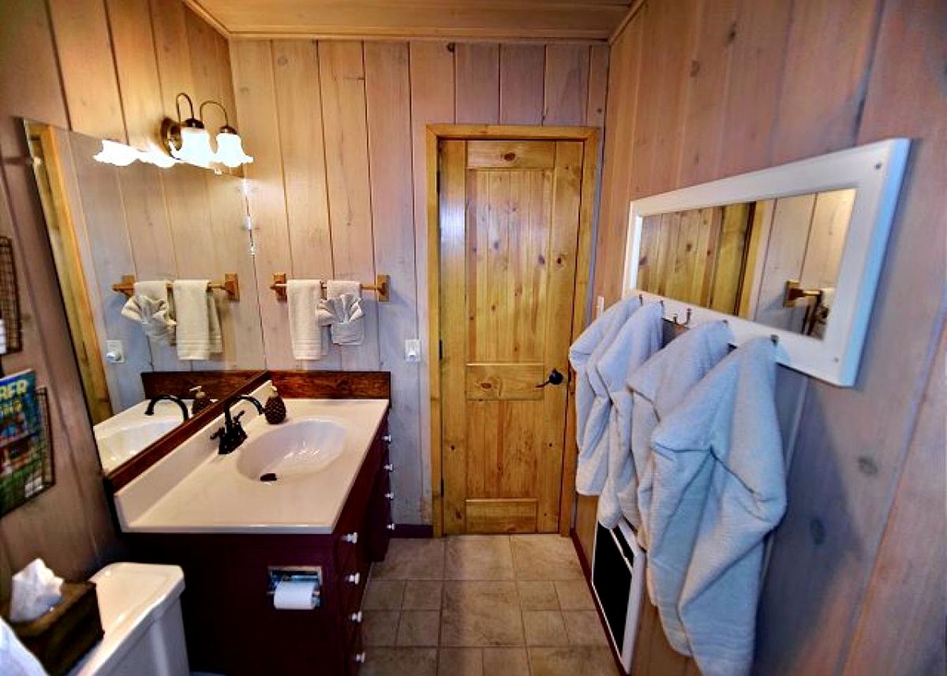 Homey Idyllwild Accommodation with a Hot Tub, Best California Glamping Sites