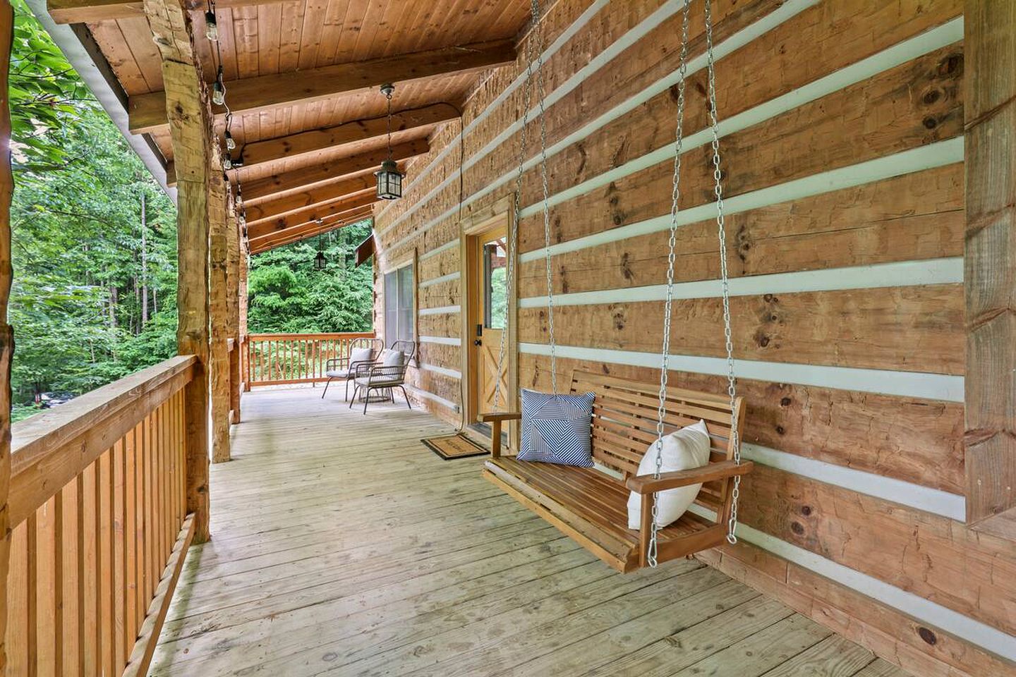 Wonderful Cabin near Boone Perfect for a Weekend Getaway in Nature