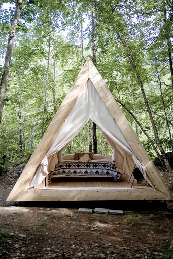 Safari Tents (United States of America, North Woodstock, New Hampshire)