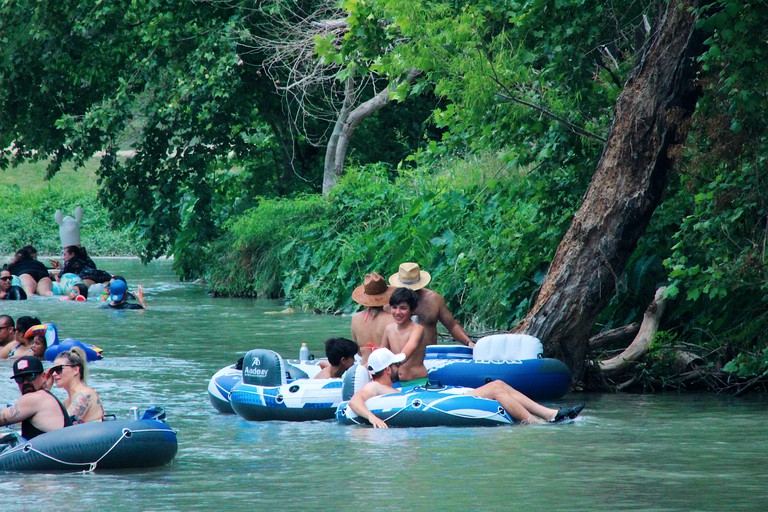 Vacation Rentals (United States of America, Kingsbury, Texas)