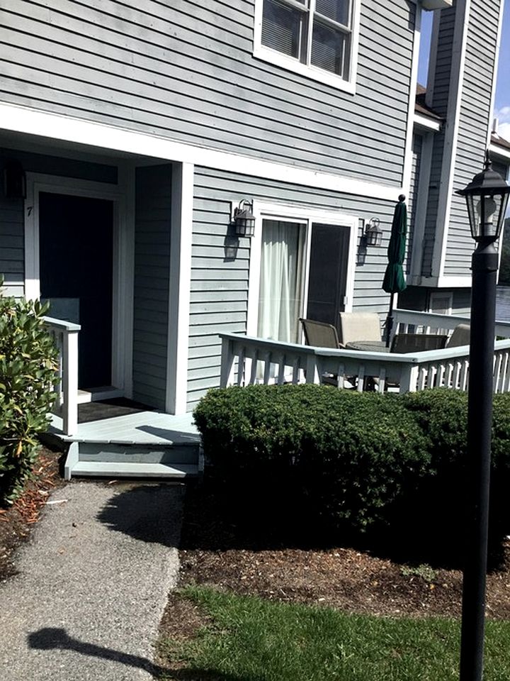 Lakefront Rental Amazing for Nature Lovers and Disconnect in NY