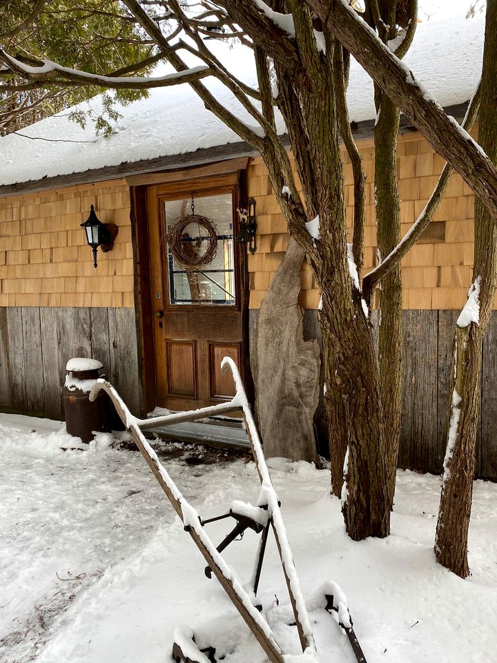 Great Quebec Cabin for a Romantic Getaway in Canada