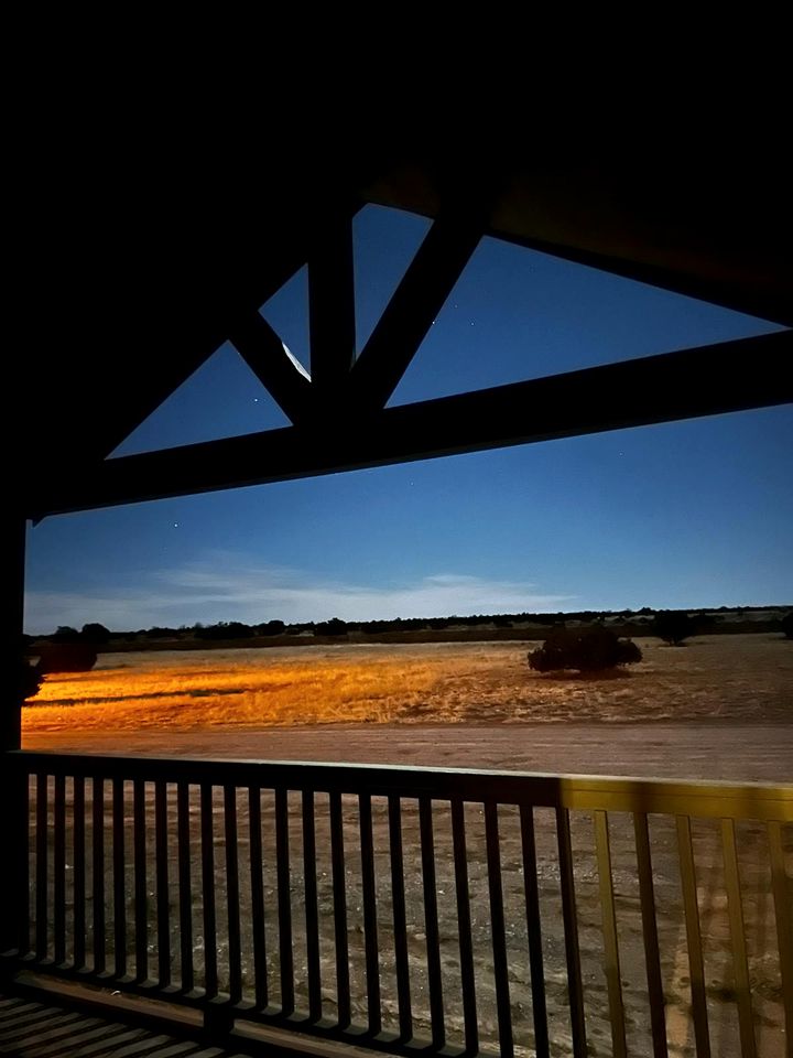 Peaceful Tiny Home Getaway with Loft & Open Sky Views in Williams, Arizona