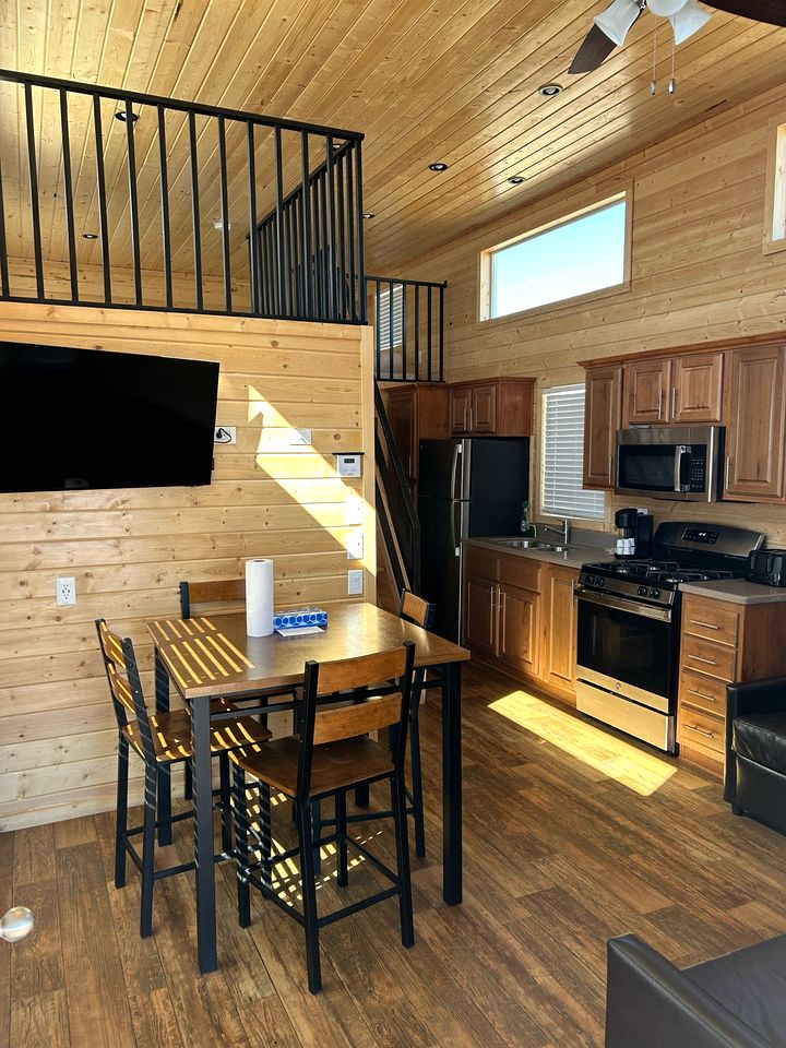 Peaceful Tiny Home Getaway with Loft & Open Sky Views in Williams, Arizona