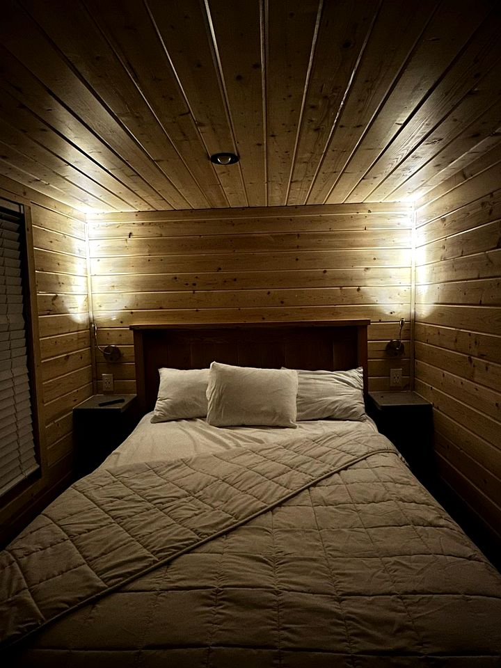 Peaceful Tiny Home Getaway with Loft & Open Sky Views in Williams, Arizona