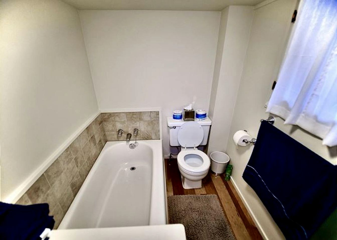 Homey Idyllwild Accommodation with a Hot Tub, Best California Glamping Sites