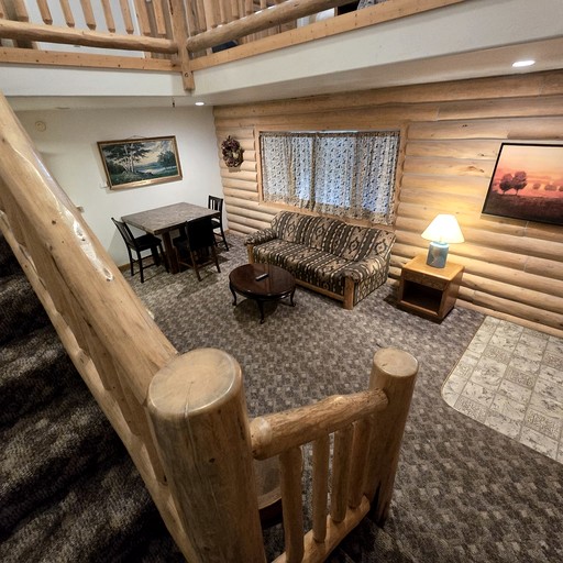 Spacious Cottage near Yellowstone National Park in Fremont County, Idaho | Cabins (Island Park, Idaho, United States of America)
