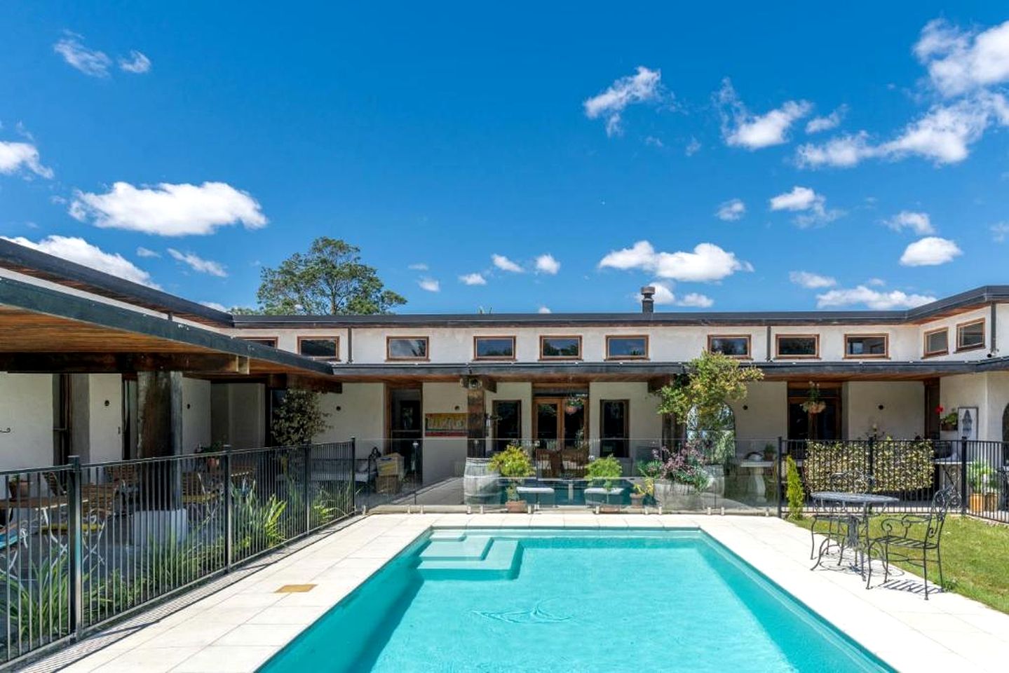 Elegant Suite for Couples near the Wairau Valley, New Zealand | Nature Lodges (Blenheim, South Island, New Zealand)