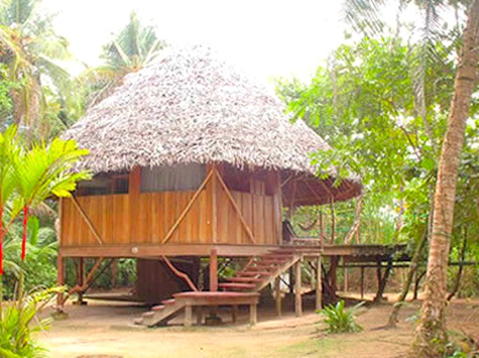 Huts (Bastimentos Island, Bocas del Toro, Panama)