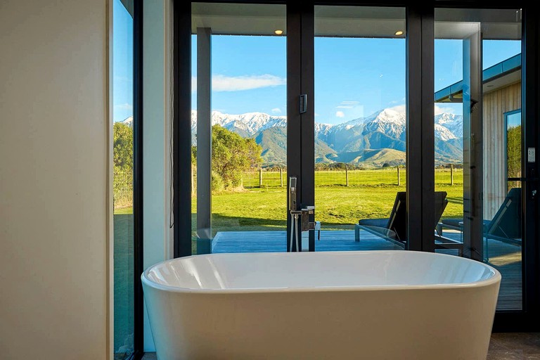 Cottages (Hapuku, South Island, New Zealand)