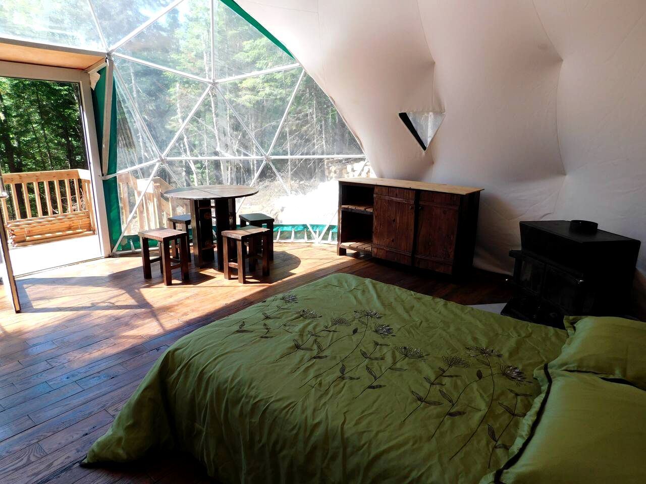 Magical Quebec Glamping Rental at a Fabulous Lac Beauport Resort