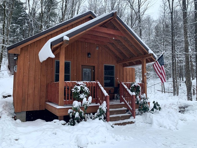 Cozy Three-Bedroom Cabin Near The Salmon River in Altmar, New York | Cabins (Altmar, New York, United States of America)