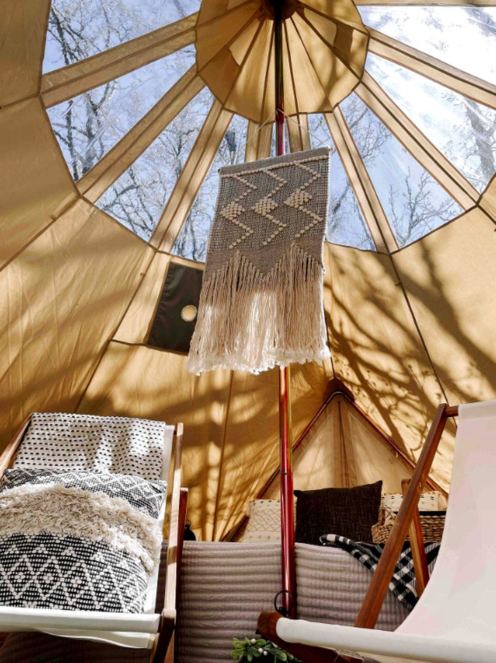 Beautiful Pop-Up Tent for Glamping in Arkansas