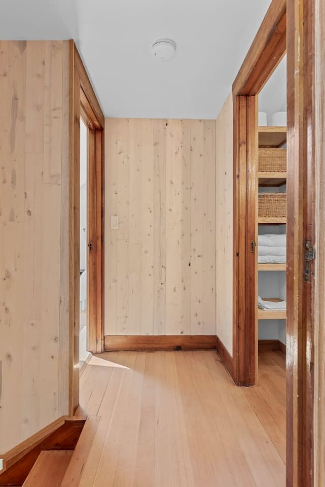 Charming Countryside Escape with Forest Trails & Cozy Comfort in Walton, New York