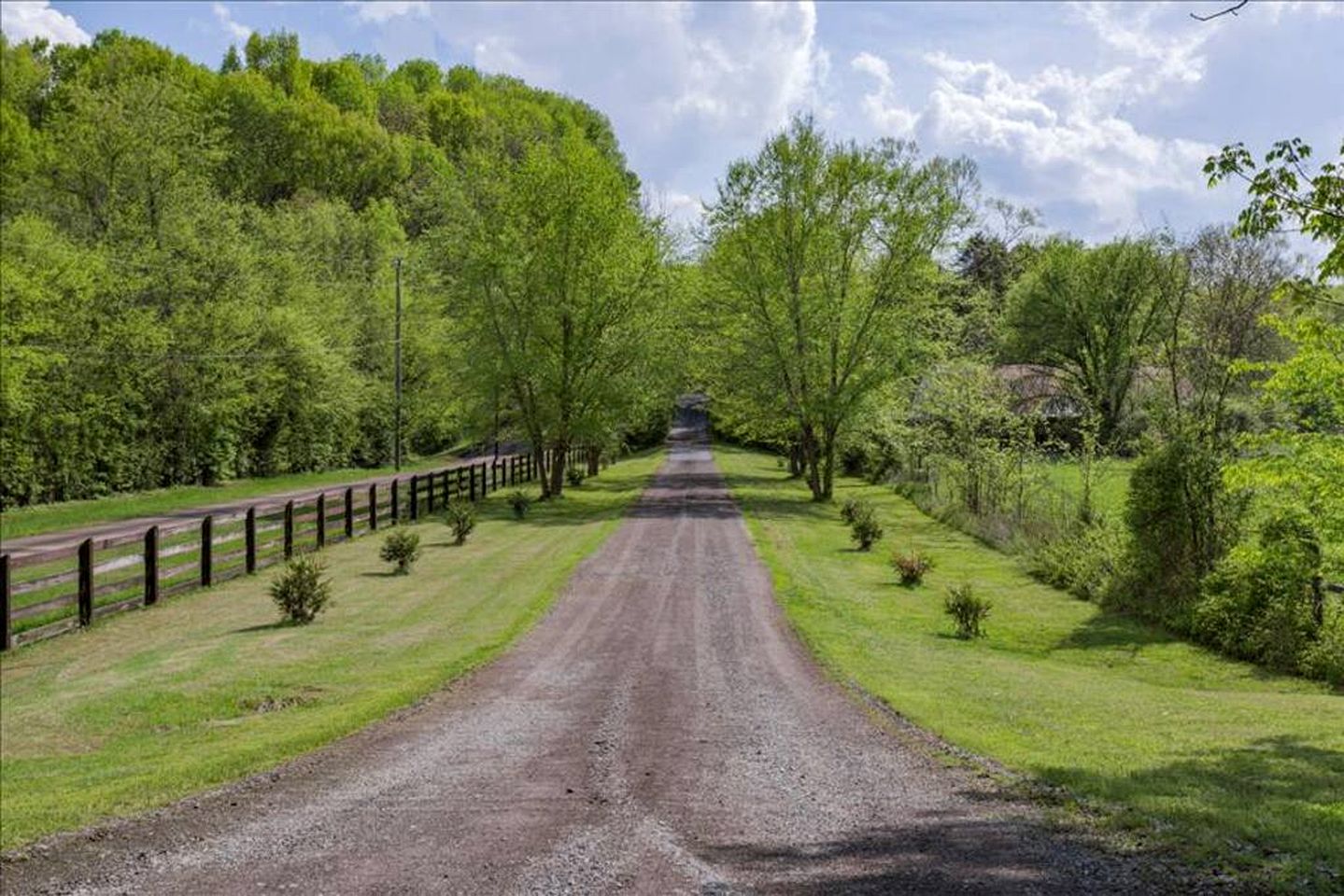 Historic Countryside Estate with Brenda Lee Heritage Near Nashville, Goodlettsville TN