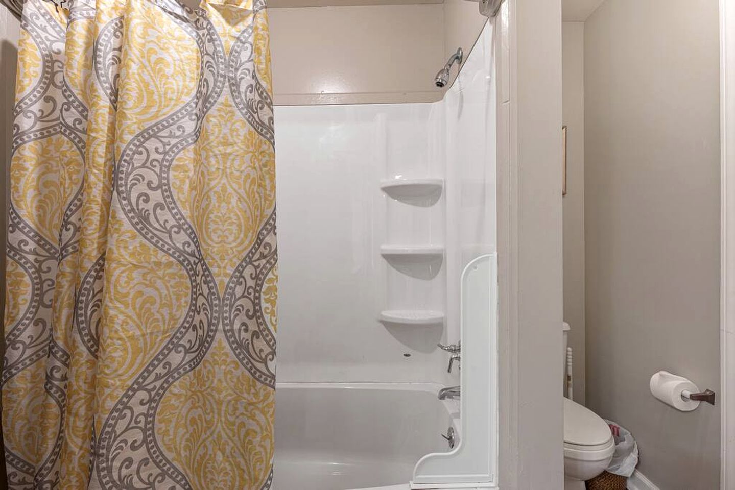 Historic Countryside Estate with Brenda Lee Heritage Near Nashville, Goodlettsville TN