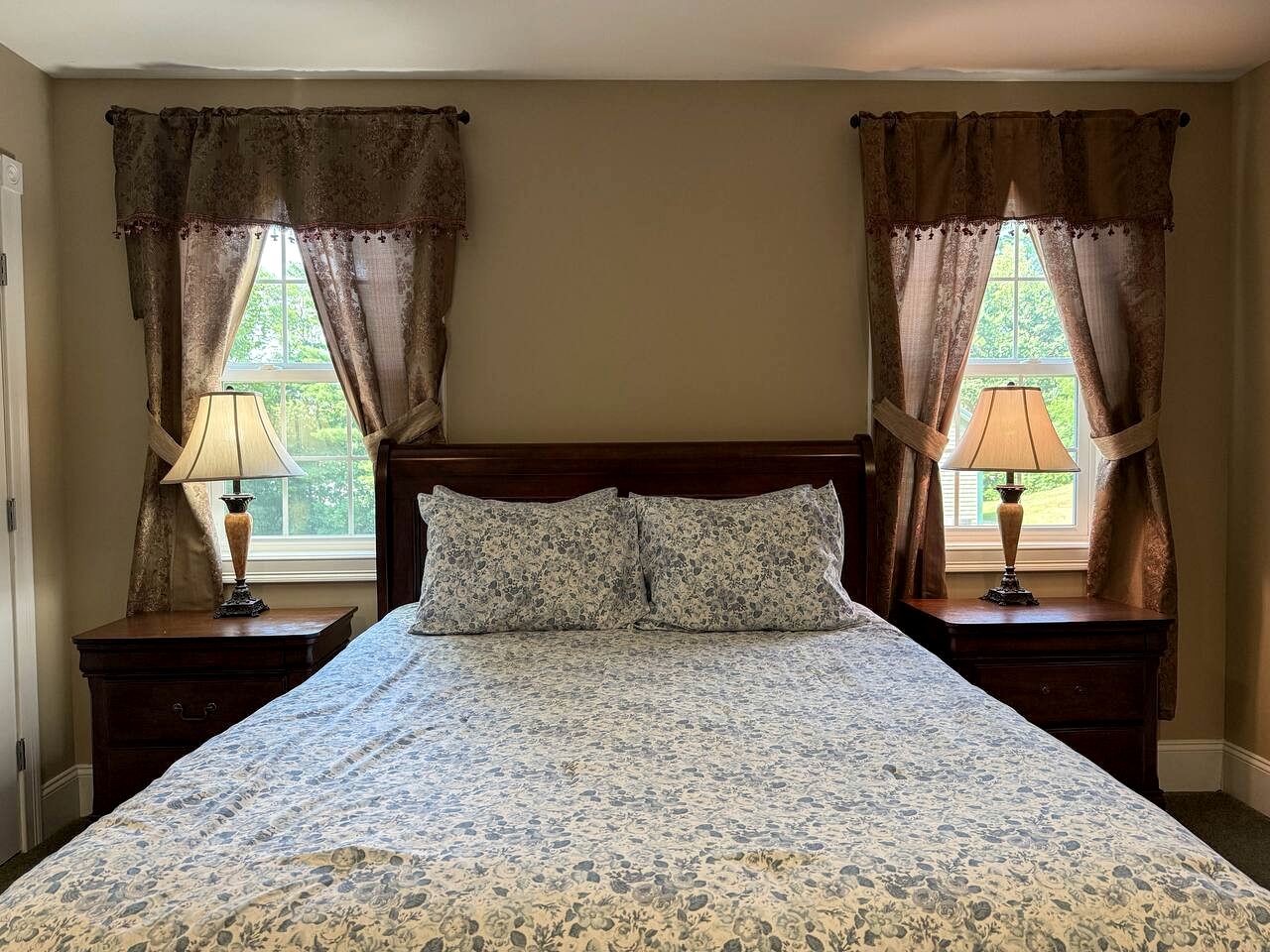 Spacious Vacation Home with Game Room & Hot Tub near Downtown North Conway, New Hampshire