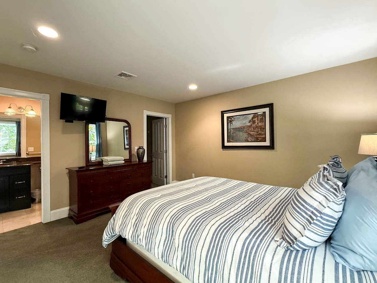 Spacious Vacation Home with Game Room & Hot Tub near Downtown North Conway, New Hampshire