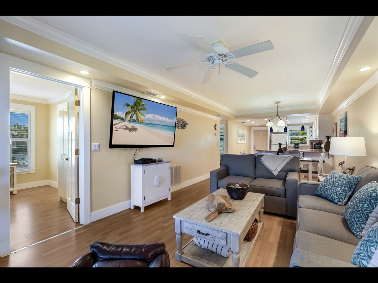 Beachfront Getaway with Stunning Ocean Views and Private Balcony on Anna Maria Island, Florida