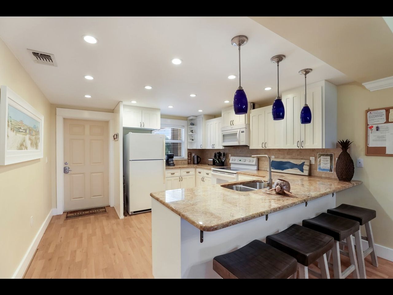 Beachfront Getaway with Stunning Ocean Views and Private Balcony on Anna Maria Island, Florida