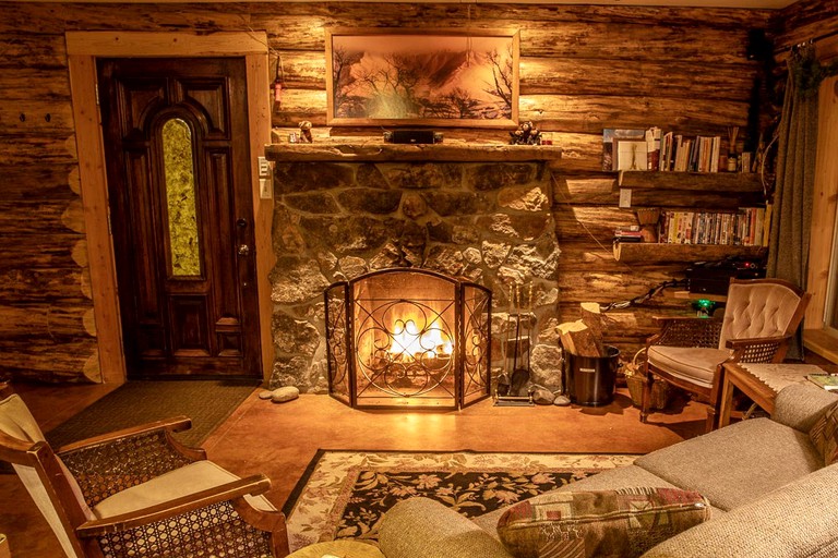 Cabins (Livingston, Montana, United States)