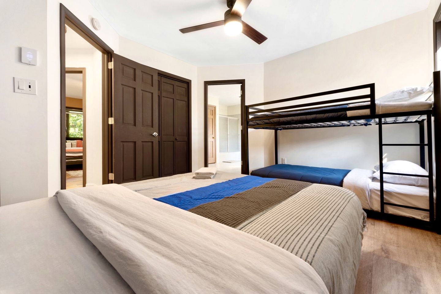 Incredible Waterfront Cabin with Game Room and Hot Tub in East Stroudsburg, Pennsylvania