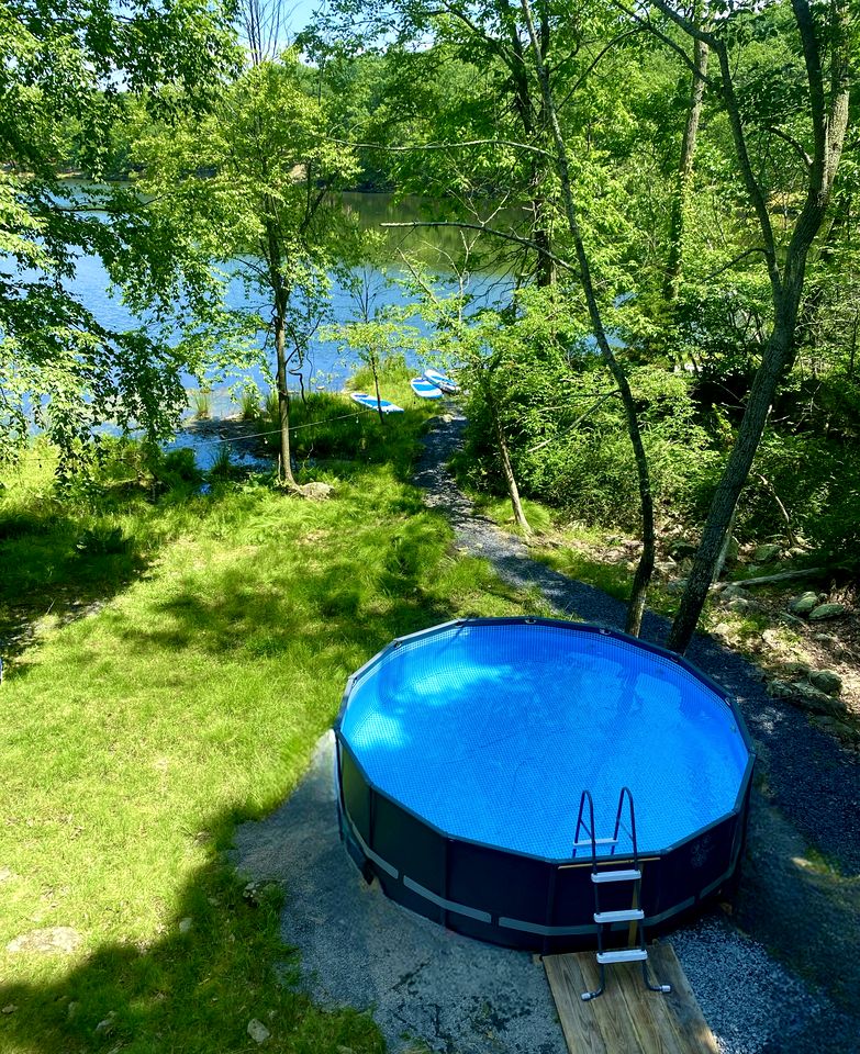 Incredible Waterfront Cabin with Game Room and Hot Tub in East Stroudsburg, Pennsylvania