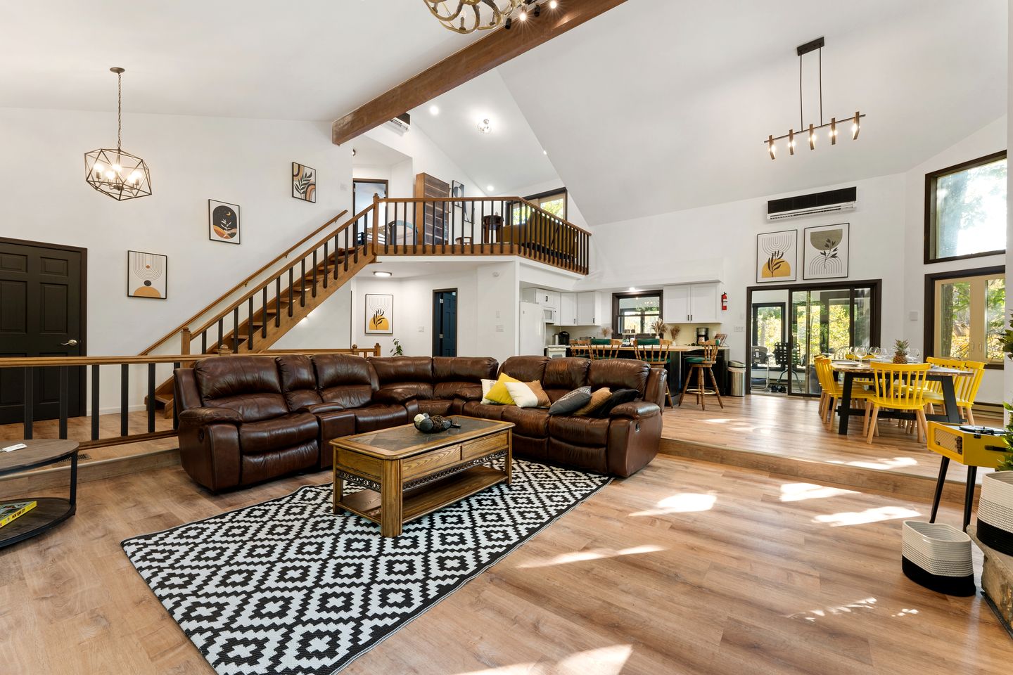 Incredible Waterfront Cabin with Game Room and Hot Tub in East Stroudsburg, Pennsylvania