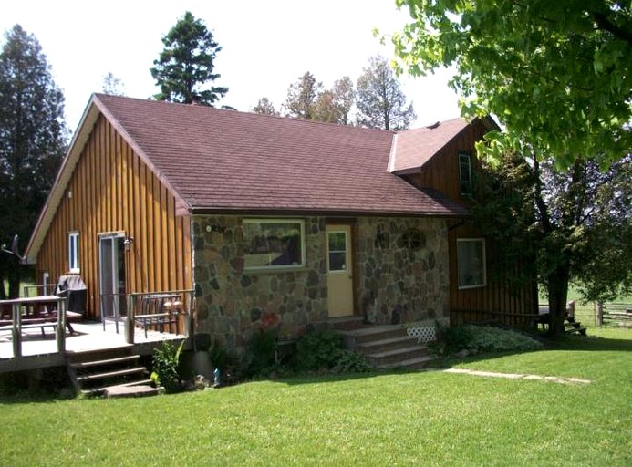 449718 10th Concession, Vacation Rentals, Singhampton, Canada