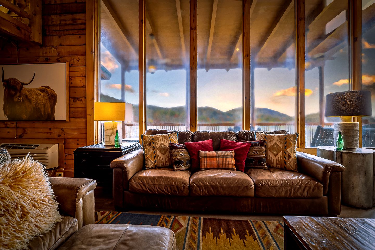 Stunning Smoky Mountain Log Cabin with 270° Views, Luxury Amenities & Hot Tub near Gatlinburg, TN