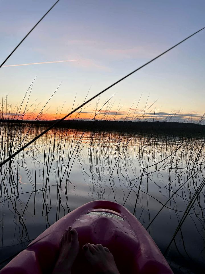 Secluded Lakefront Vacation Rental with a Barbecue in Western Quebec, Canada