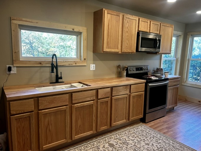 Cabins (United States of America, Sturgis, South Dakota)