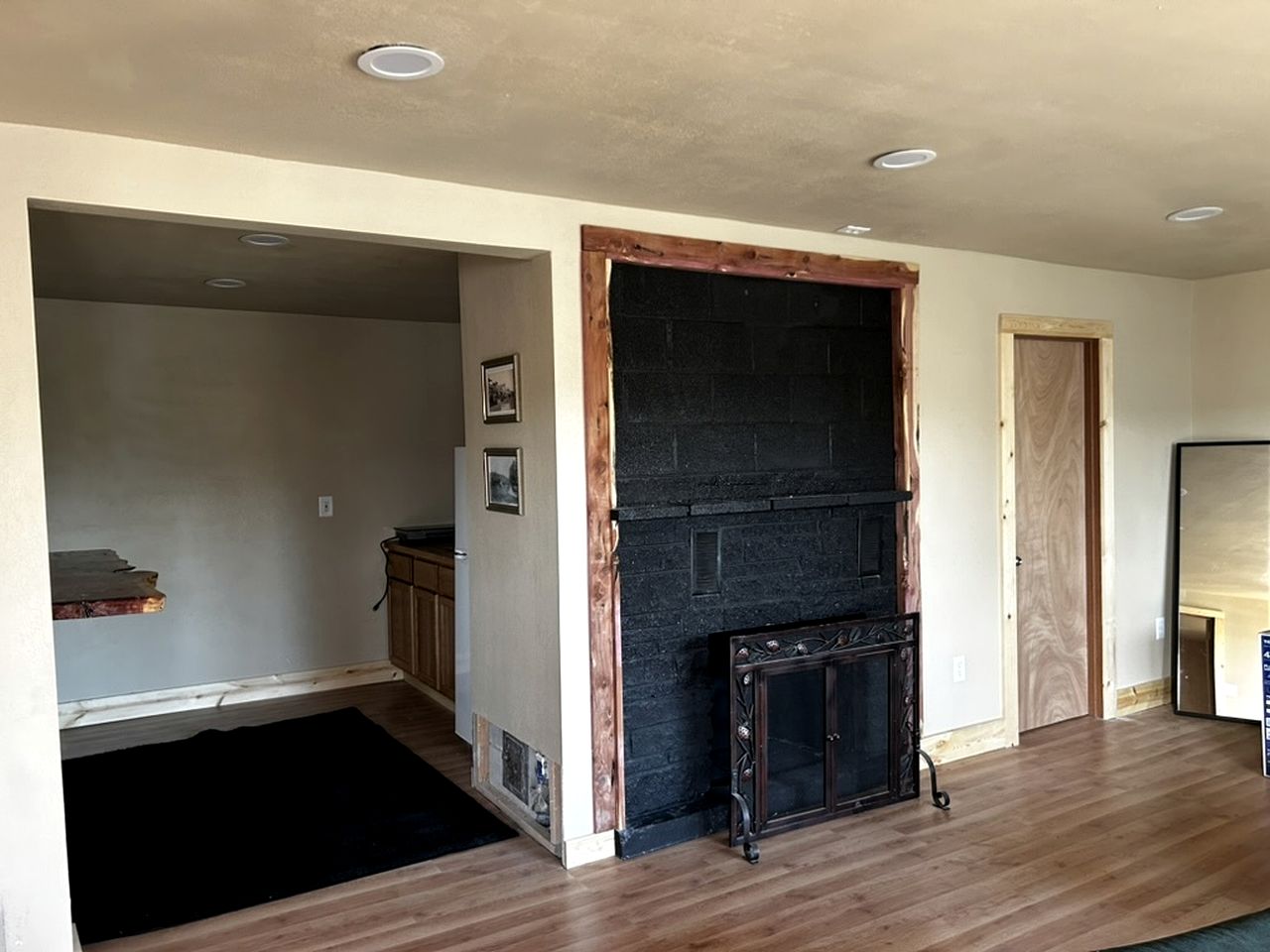 Spacious Cabin with Fire Pit, Perfect for a Family Getaway to Custer State Park