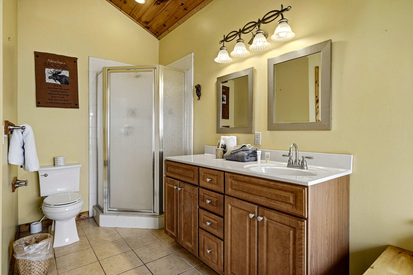 Luxury Log Cabin Escape with Hot Tub, Decks & Family Fun Spaces in Sevierville, Tennessee