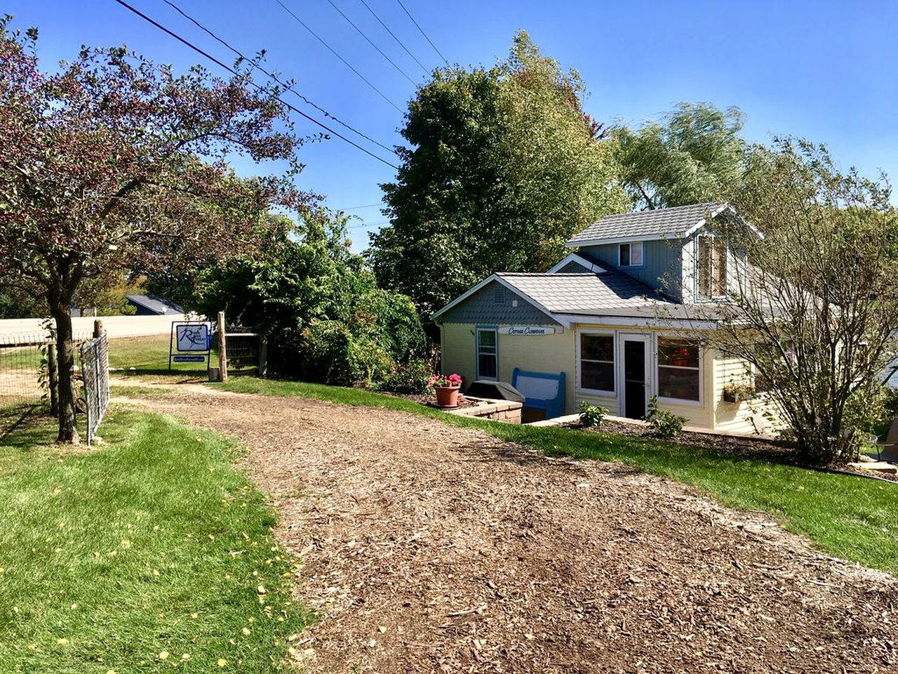Cozy River Staycation with Wi-Fi near Milwaukee, Wisconsin