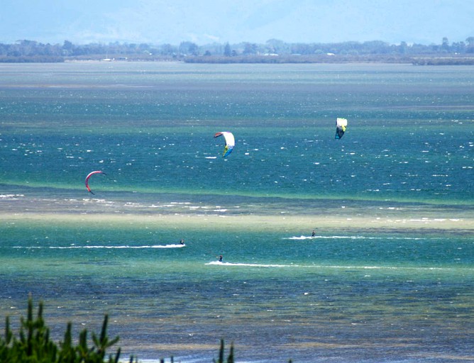 Bell Tents (Kaitaia, North Island, New Zealand)