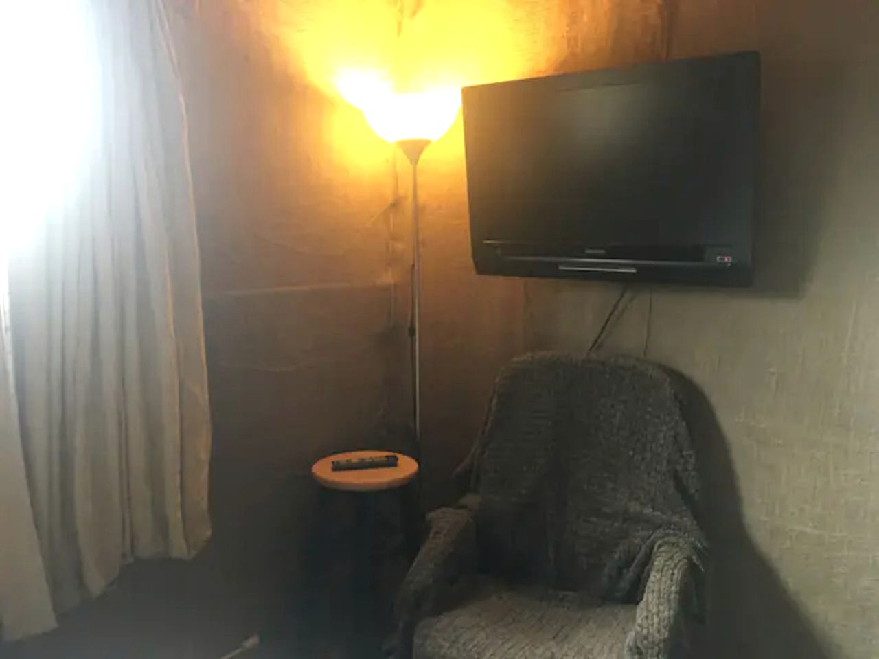 Tiny House Rental in Markdale Perfect for a Couple's Retreat in Ontario