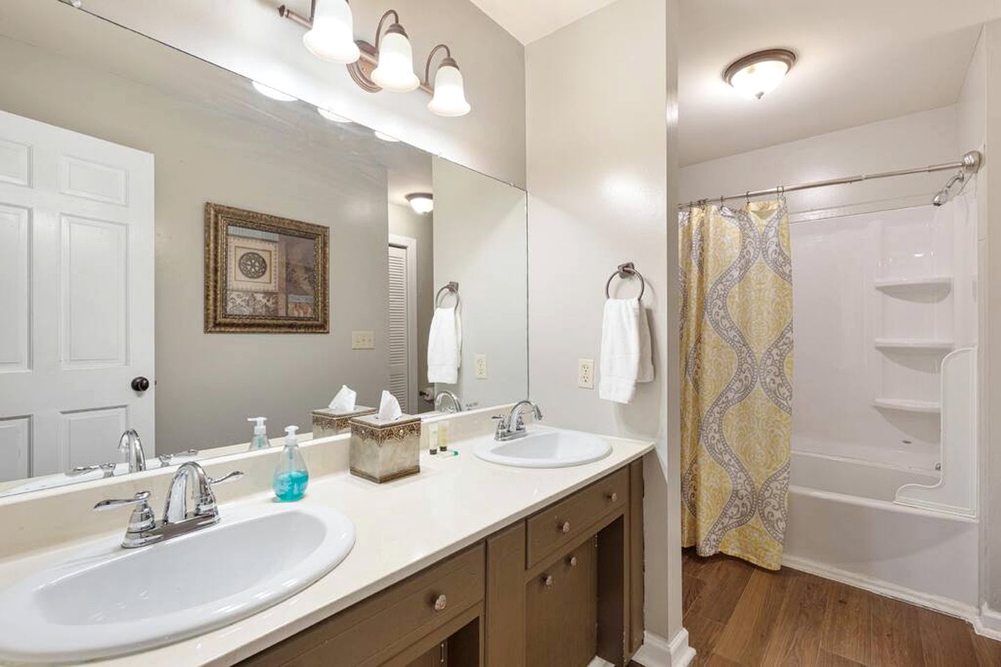 Peaceful Historic Villa with Hot Tub & Pool near Downtown Nashville, Tennessee