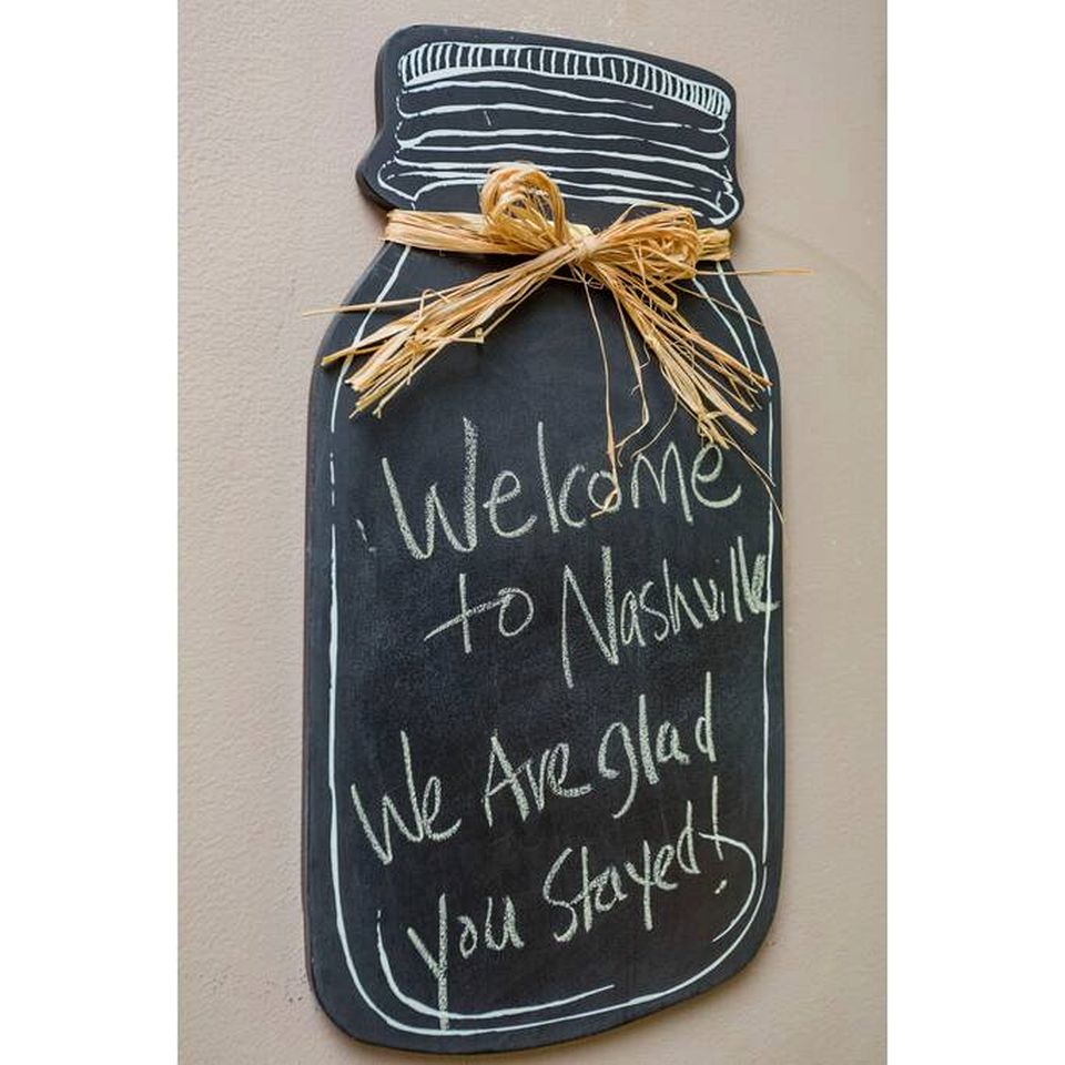 Peaceful Historic Villa with Hot Tub & Pool near Downtown Nashville, Tennessee