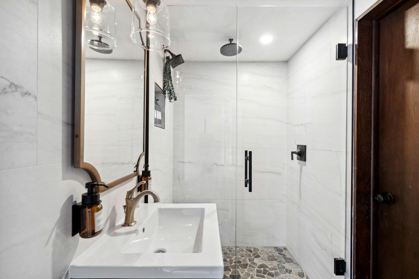 Spacious Mountain Lodge with Private Hot Tub near Estes Park & Rocky Mountain National Park, Ferncliff Colorado