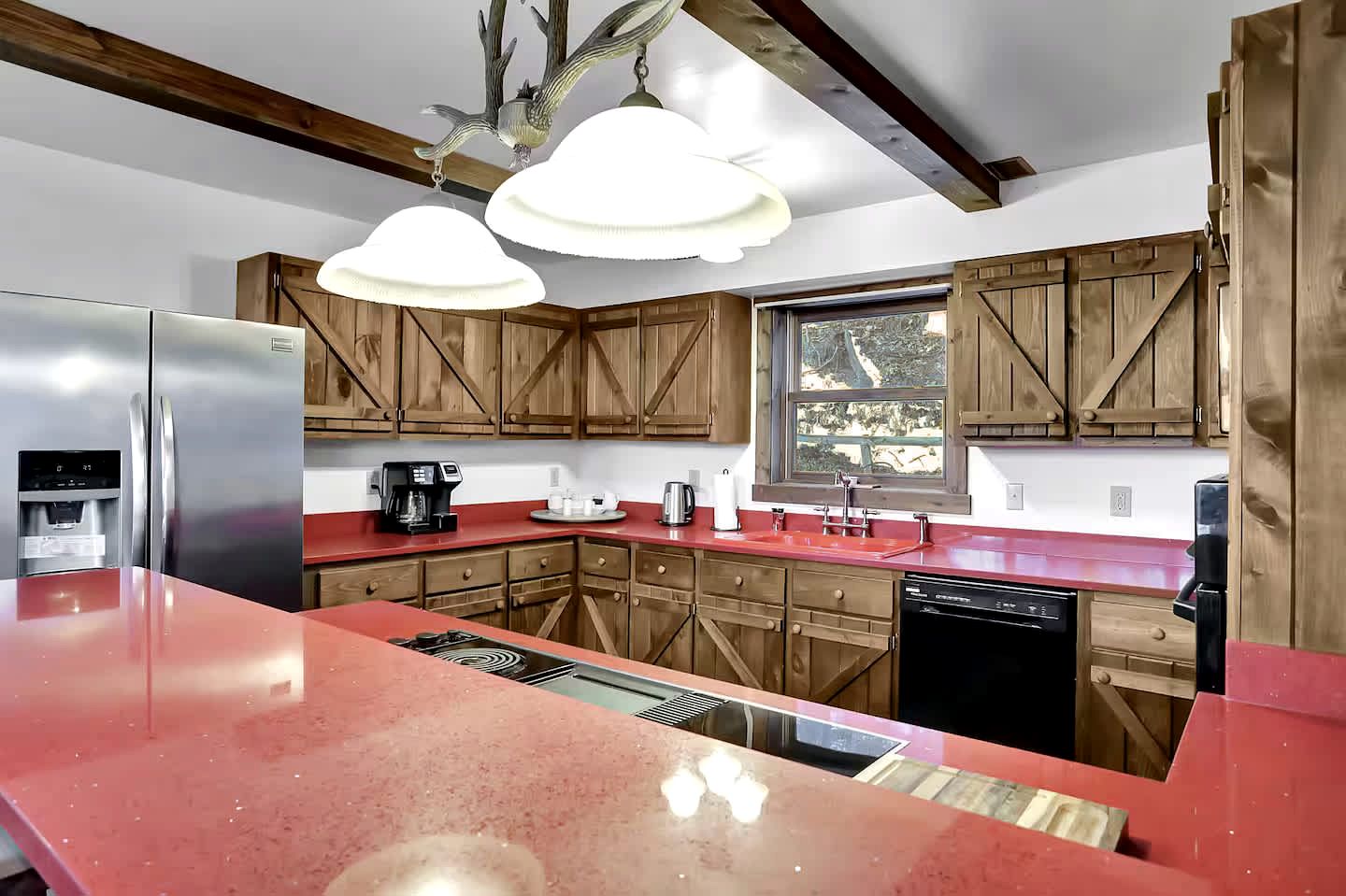 Pet Friendly Cabin for Large Groups in the Eastern Panhandle of West Virginia, Surrounded by Scenic Nature and Historic Attractions