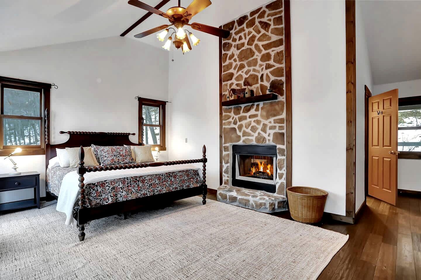 Pet Friendly Cabin for Large Groups in the Eastern Panhandle of West Virginia, Surrounded by Scenic Nature and Historic Attractions