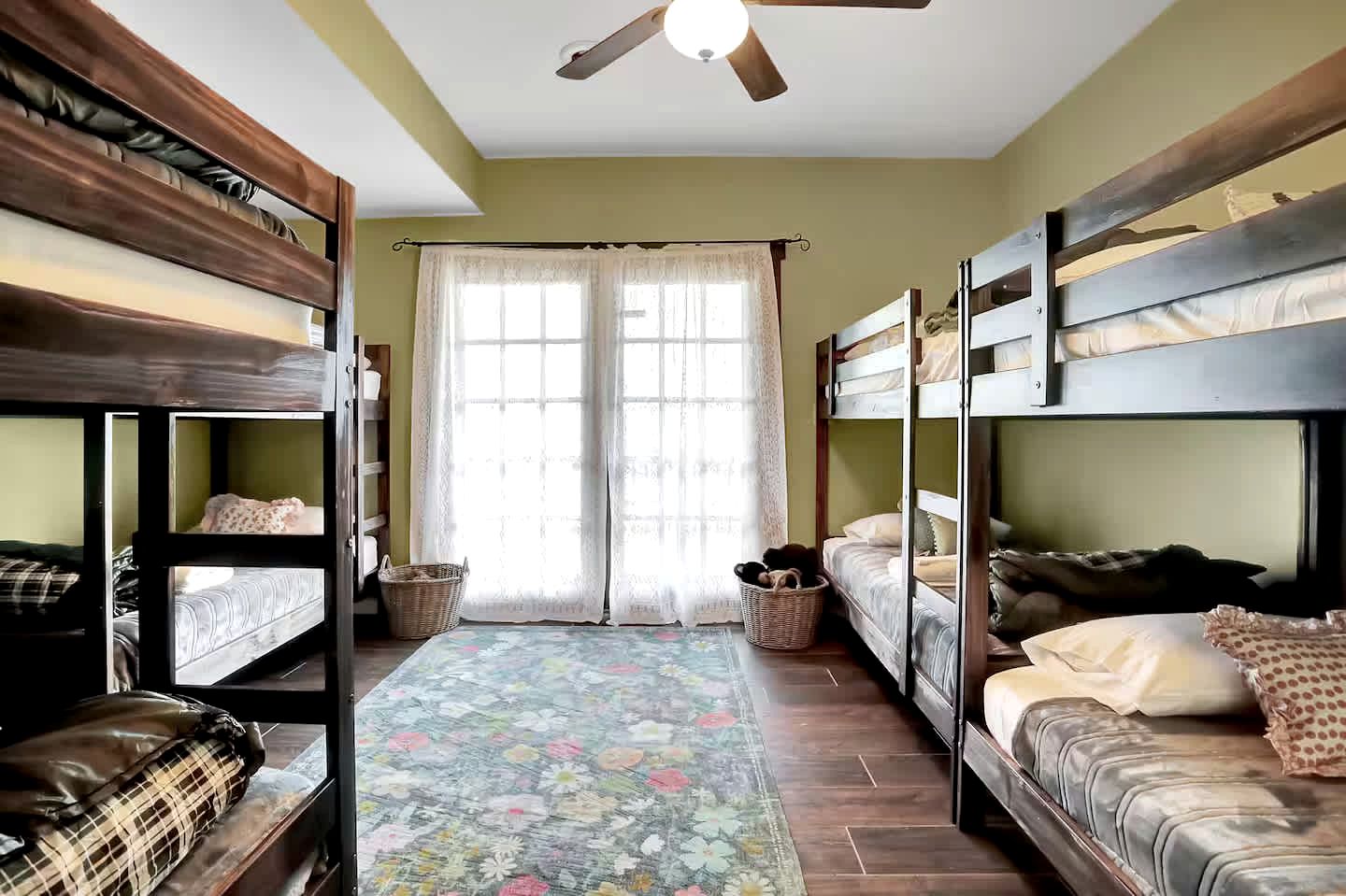 Pet Friendly Cabin for Large Groups in the Eastern Panhandle of West Virginia, Surrounded by Scenic Nature and Historic Attractions