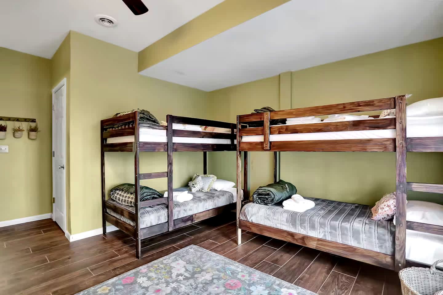 Pet Friendly Cabin for Large Groups in the Eastern Panhandle of West Virginia, Surrounded by Scenic Nature and Historic Attractions