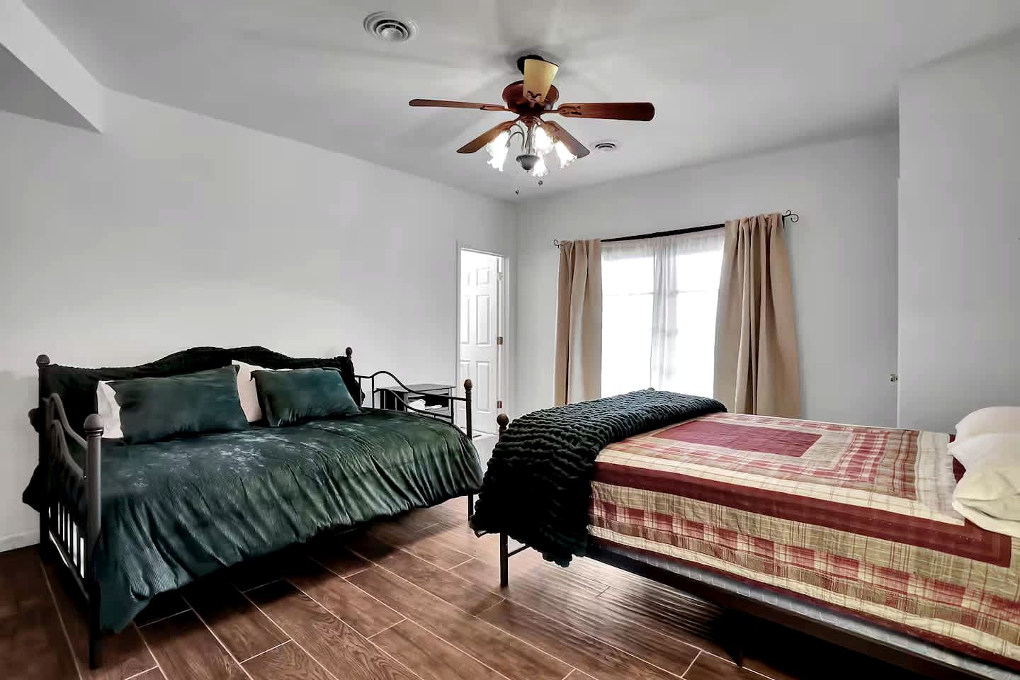 Pet Friendly Cabin for Large Groups in the Eastern Panhandle of West Virginia, Surrounded by Scenic Nature and Historic Attractions